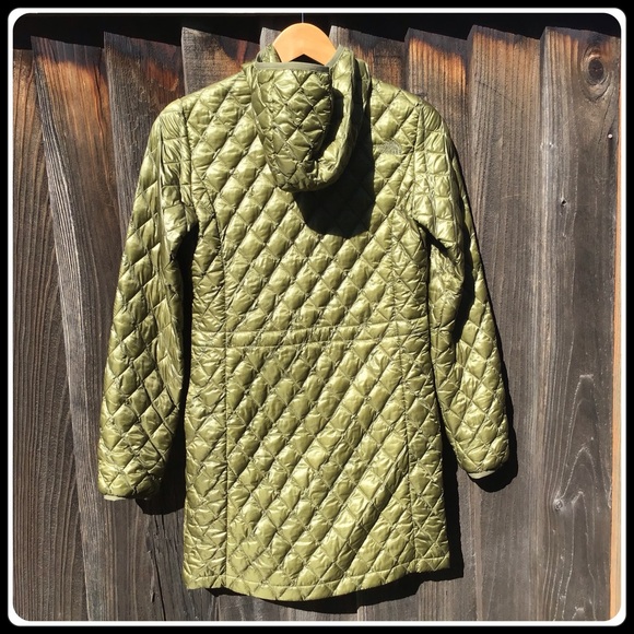 The North Face thermoball parka - Picture 4 of 10